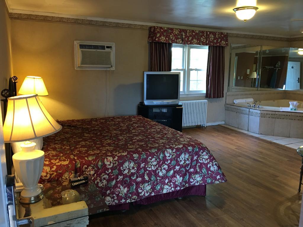 Colonie Inn And Suites لاثام المظهر الخارجي الصورة